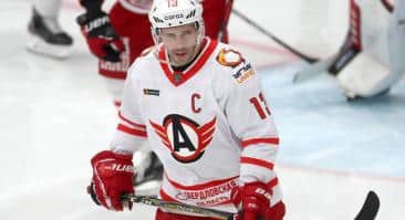 Легендарный хоккеист Дацюк дал совет «молодежке» после разгрома от канадцев