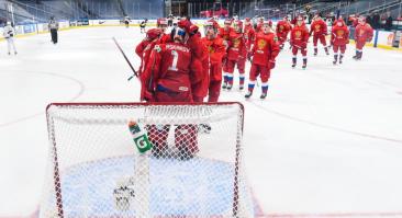 Сборная России вернулась с МЧМ-2022 по хоккею после отмены турнира и скандала с рейсом
