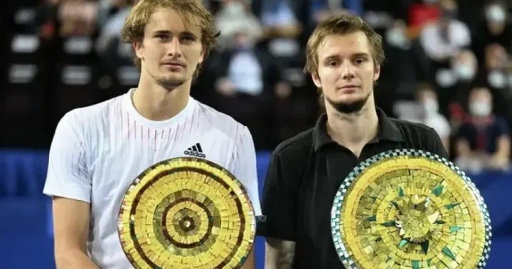 Бублик — Зверев прогноз и ставка на матч 11 апреля от Романа Титова