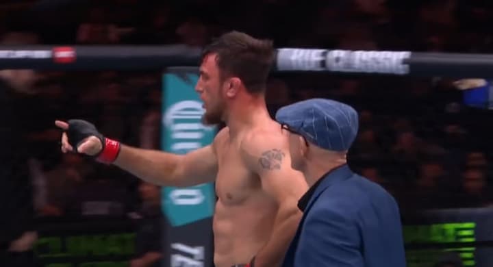 Казахстанец неожиданно проиграл свой второй бой в UFC, устроив потасовку после поединка
