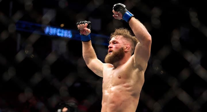 Уроженец Казахстана Физиев одержит победу в следующем бою UFC, считают букмекеры