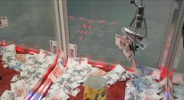 В Казахстане предложили ввести возрастные ограничения на игровые автоматы «хватайки»